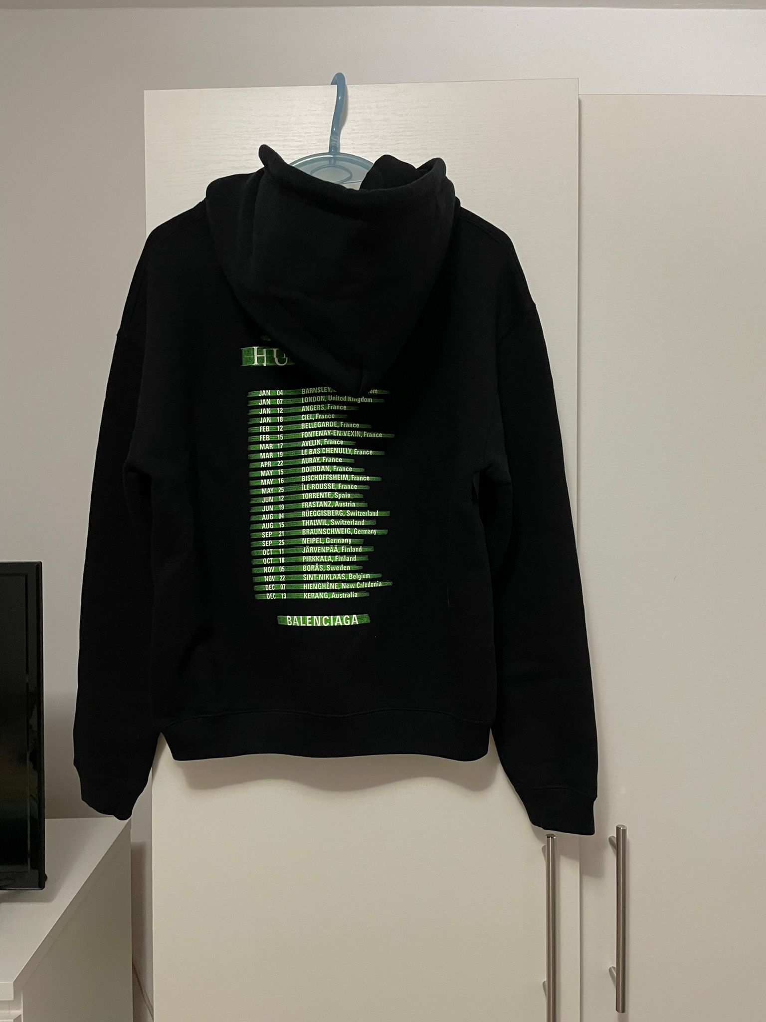 balenciaga speedhunters hoodie fake