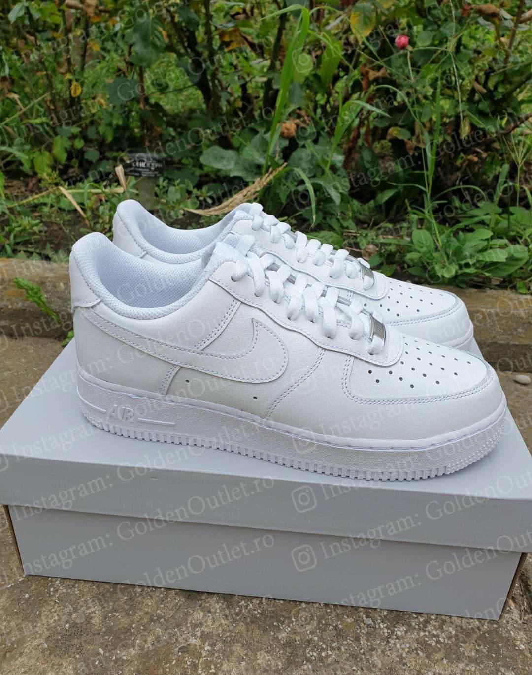 nike air force 1 triple white low
