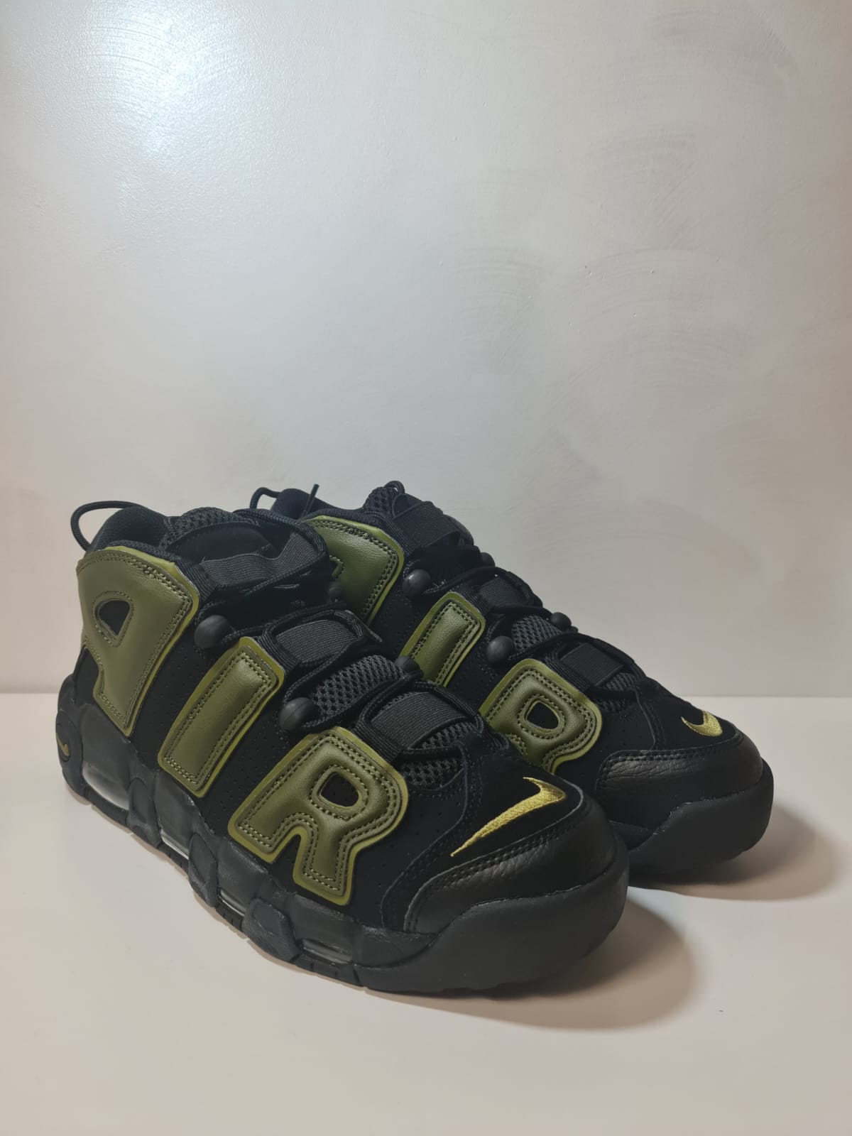 air more uptempo green