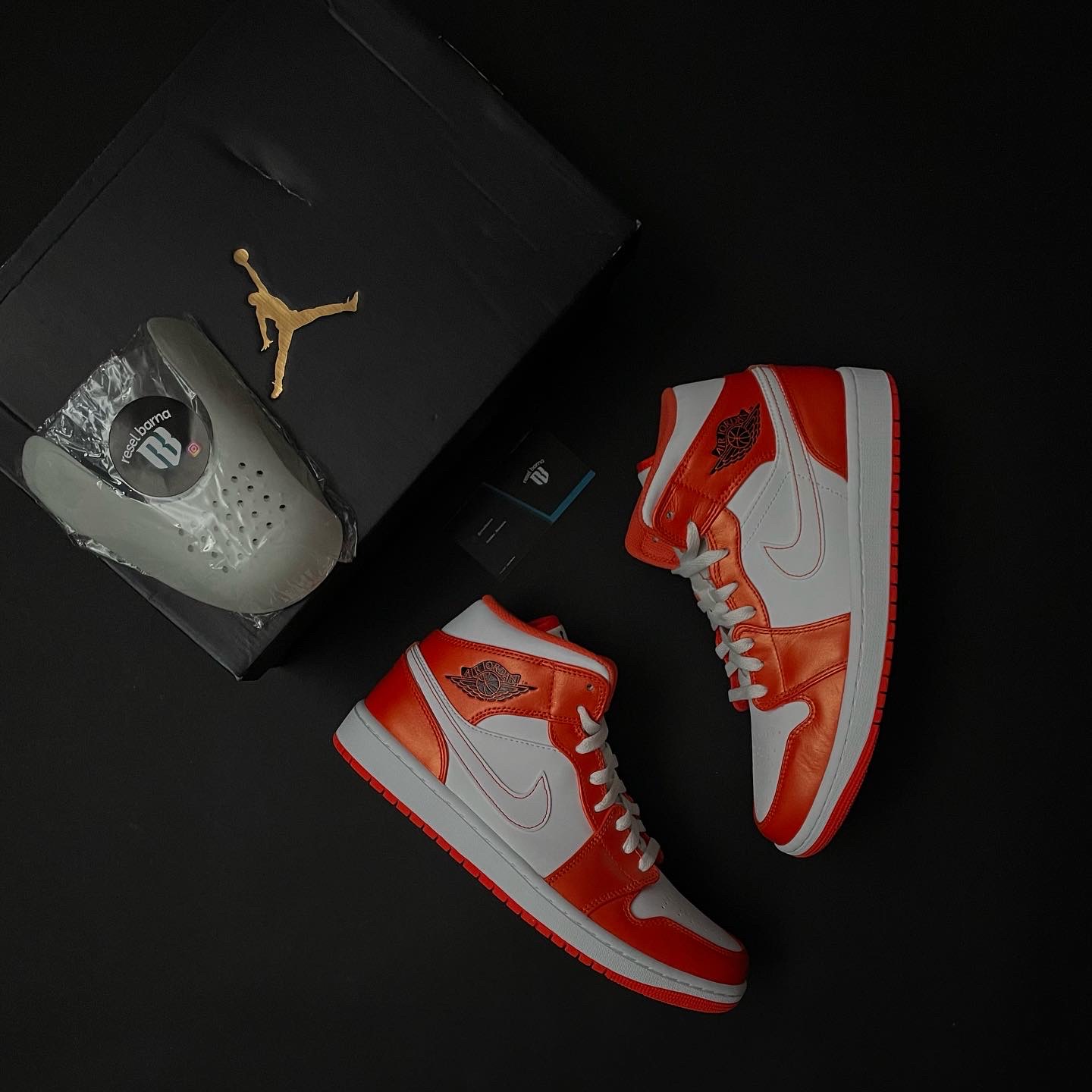 j1 metallic orange